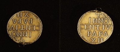 Sigillo di una bolla papale di Papa Innocenzo XII da Italian School